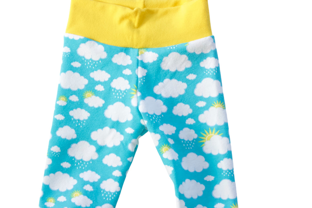 0-3m Blue Clouds Jogger & Knot Hat Set