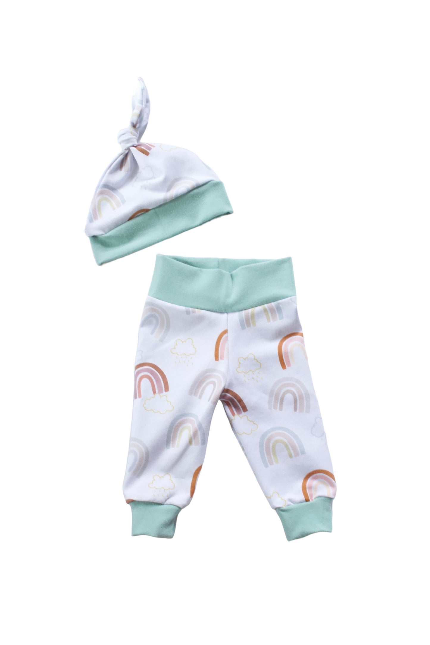 0-3m Neutral Rainbows Jogger & Knot Hat Set