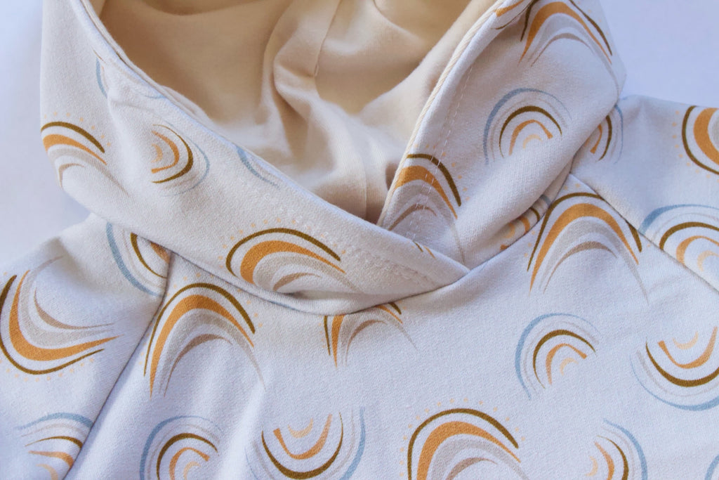 3-12m Neutral Rainbows Outfit - Grow With Me