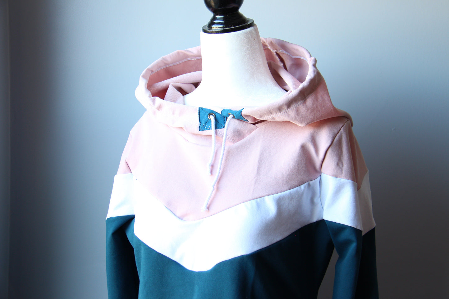 Women's Chevron Hoodie - Pink / White / Teal