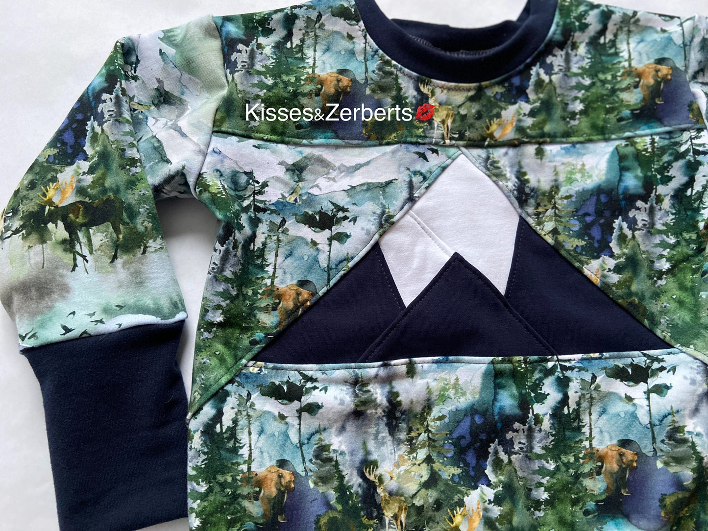 1-3y Watercolour Wilderness Mountain Front Sweater